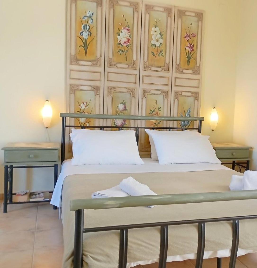 Odysseion Apartments Vathy  Bagian luar foto