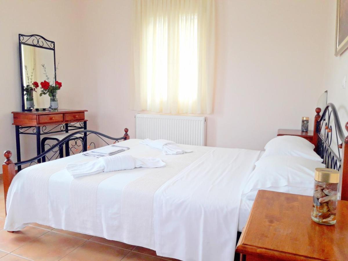 Odysseion Apartments Vathy  Bagian luar foto